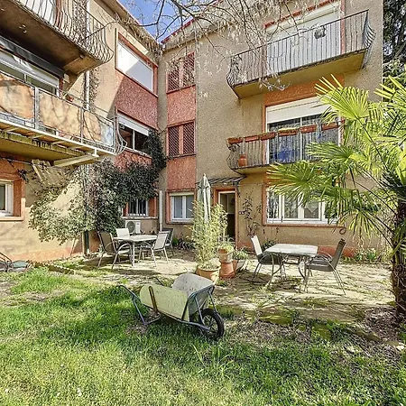 Apartment F1 Avec Terrasse Et Clim, A 650m Des Thermes - - Fr-1-451-191