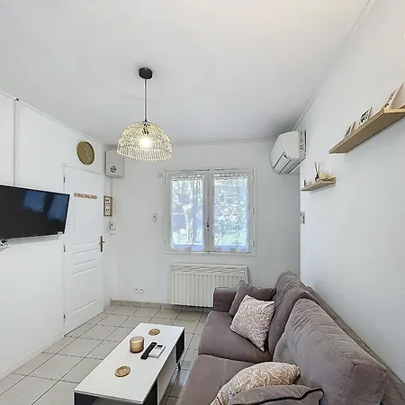 F1 Avec Terrasse Et Clim, A 650m Des Thermes - - Fr-1-451-191 Apartmán